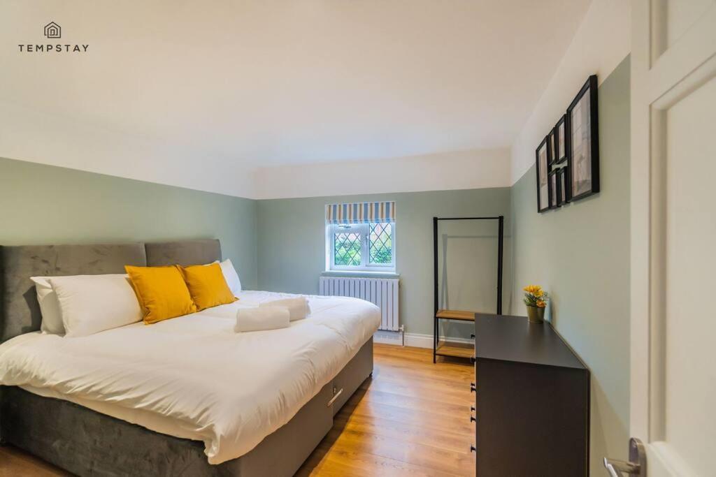Appartement Stylish With Free Parking - 10 Mins To Legoland! Windsor